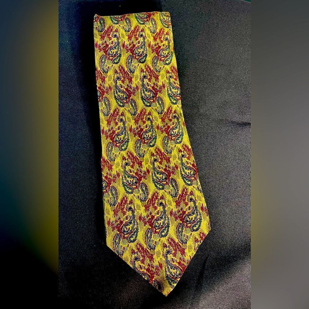 Giorgio Armani- 100% Silk Tie